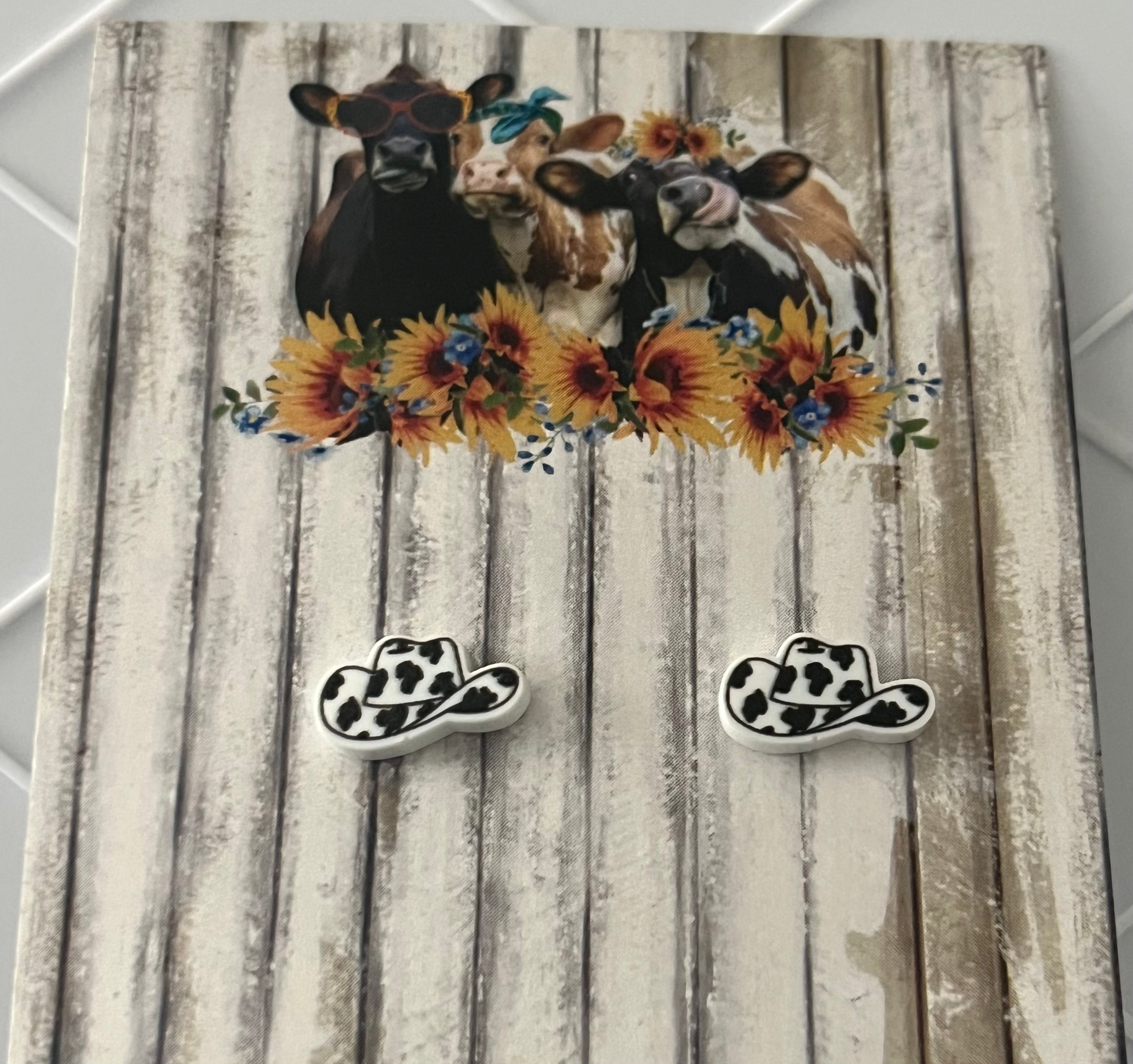 Cow print cowboy hat 🤠 stud Earrings